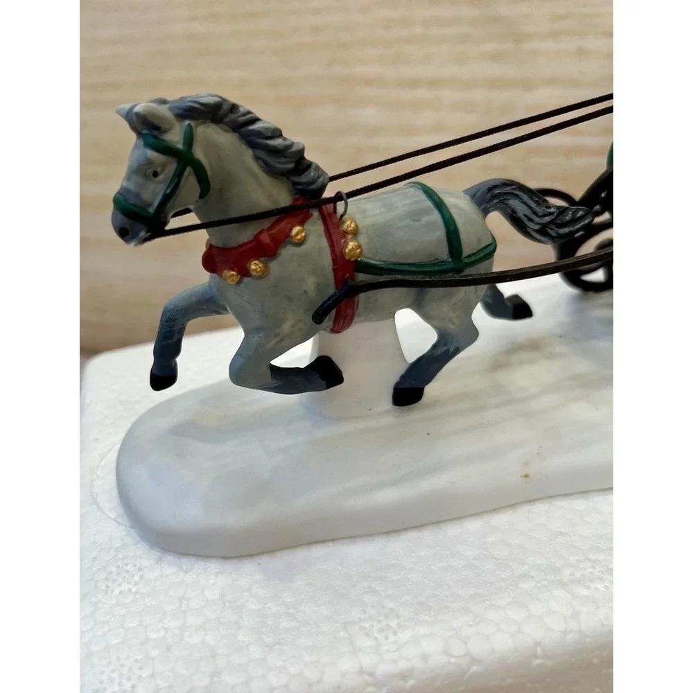 Dept 56 Heritage Village 58203 Dashing Though The Snow  1994